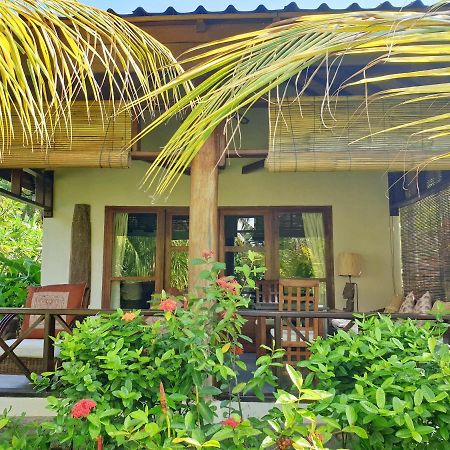 Waiara Village Guesthouse Maumere Exterior foto
